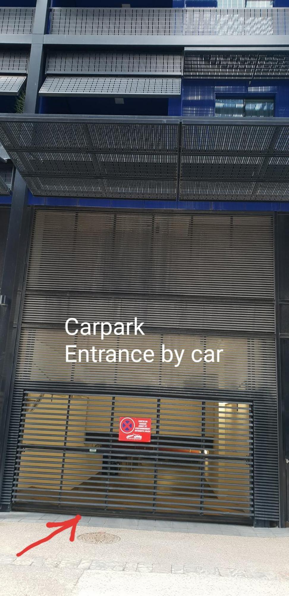 Bel Appartement Contemporain Avec Terrasse Climatisation Et Parking Payant En Option Strasbourg Exterior photo