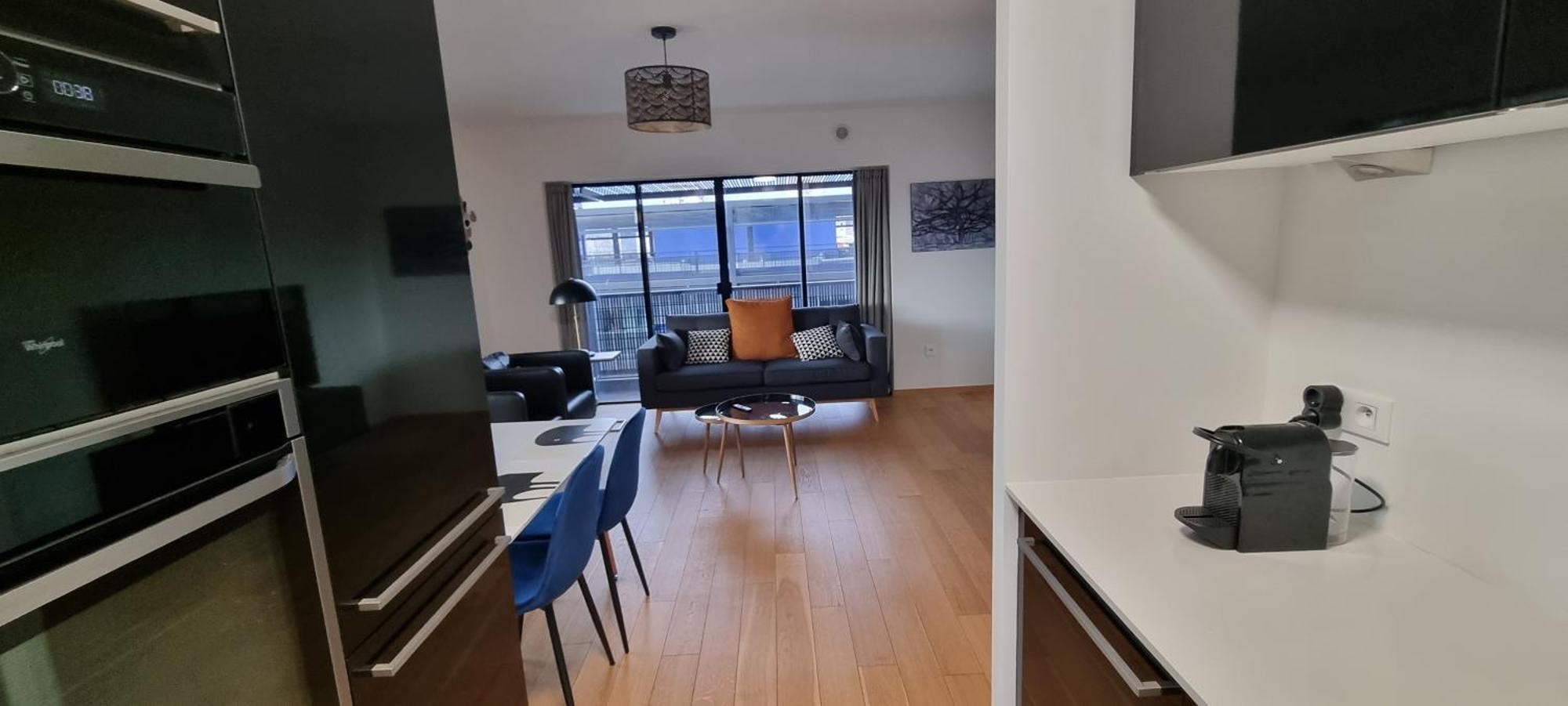 Bel Appartement Contemporain Avec Terrasse Climatisation Et Parking Payant En Option Strasbourg Exterior photo