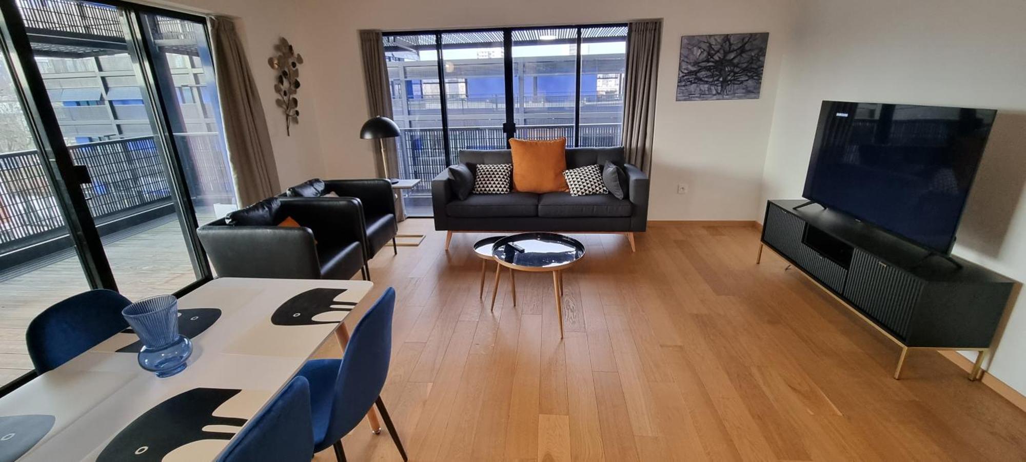 Bel Appartement Contemporain Avec Terrasse Climatisation Et Parking Payant En Option Strasbourg Exterior photo